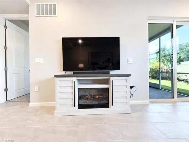 4660 Arboretum Cir 102, Naples, Florida 34112