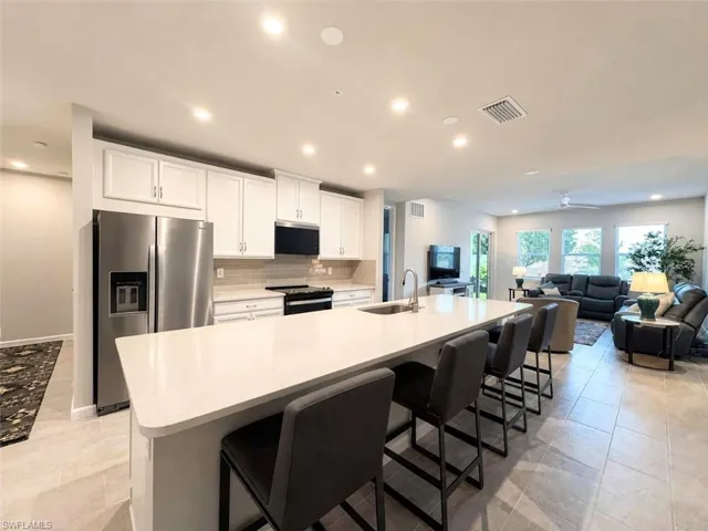 4660 Arboretum Cir 102, Naples, Florida 34112