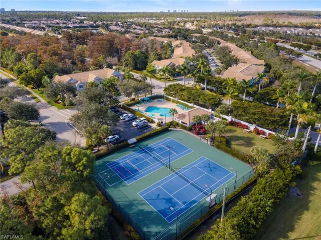 Bird's eye view of a pool area