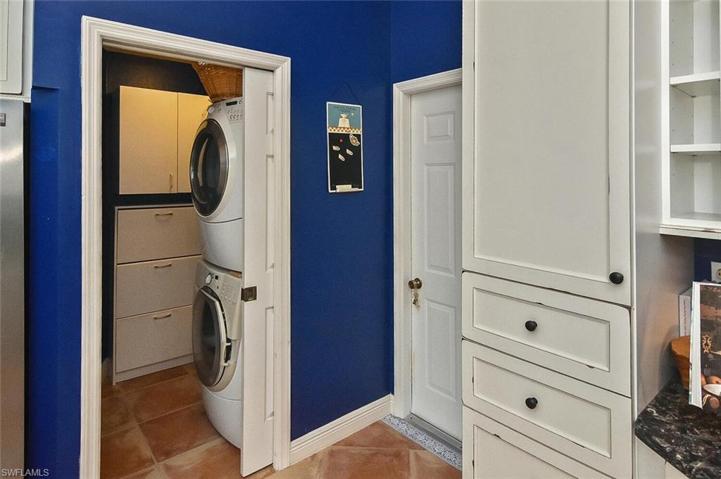 Laundry room off kitchen