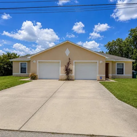 525 Se 4th Ter, Cape Coral, Florida 33990
