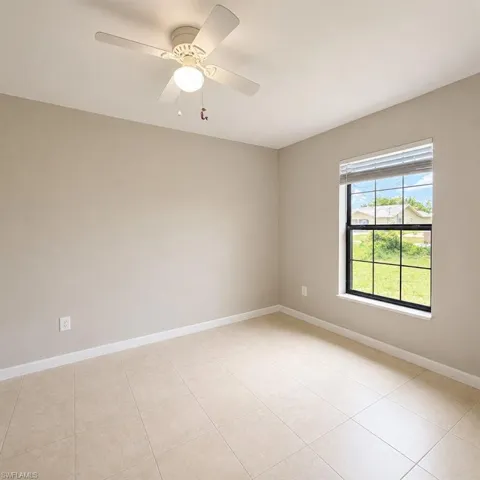 525 Se 4th Ter, Cape Coral, Florida 33990