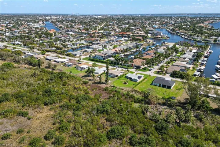 5714 Sw 1st Ct, Cape Coral, Florida 33914