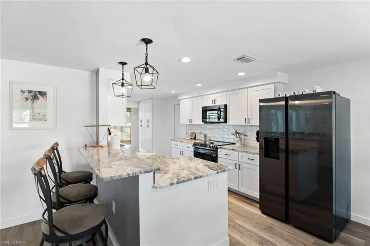 5714 Sw 1st Ct, Cape Coral, Florida 33914
