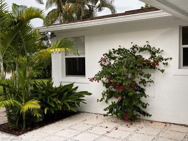 1880 Holiday LN, NAPLES FL 34104