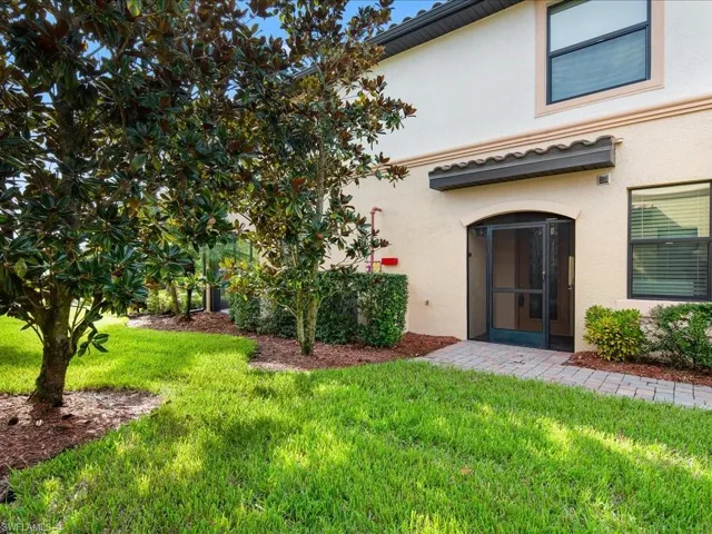 28551  Carlow  CT, Bonita Springs, FL 34135