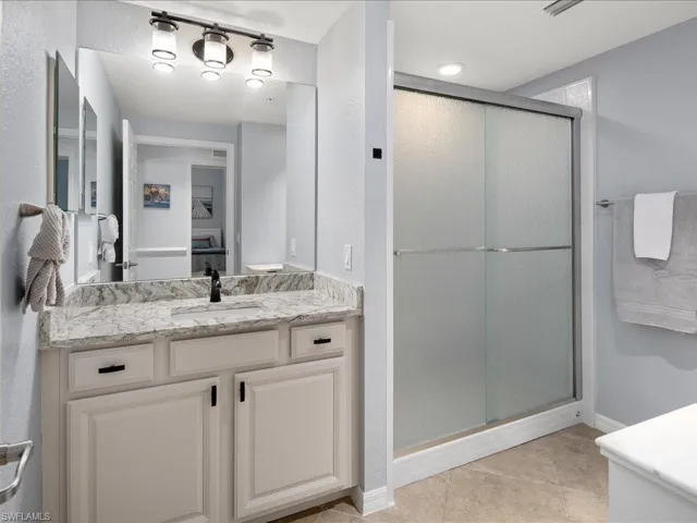 28551  Carlow  CT, Bonita Springs, FL 34135
