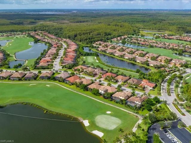 28551  Carlow  CT, Bonita Springs, FL 34135