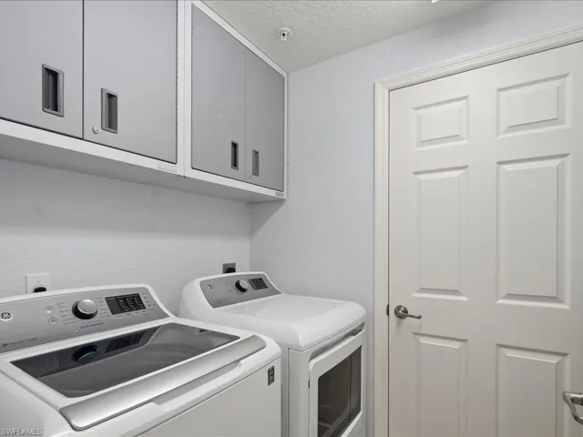 28551  Carlow  CT, Bonita Springs, FL 34135