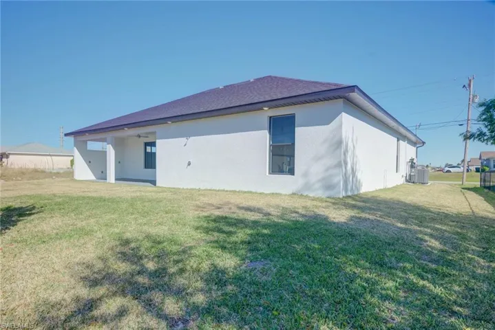 2312 NE Juanita  PL, Cape Coral, FL 33909