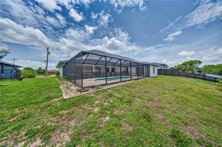 1417 Everest Pkwy E, Cape Coral, Florida 33904