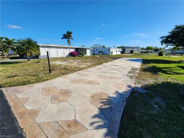 37 Williamsburg Way, Fort Myers Fl 33908