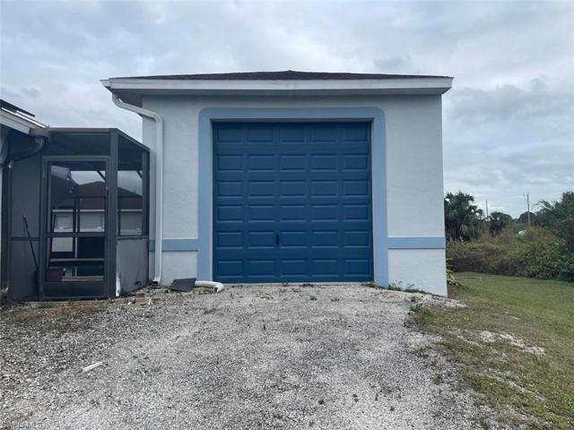 SECOND GARAGE IS AN RV GARAGE