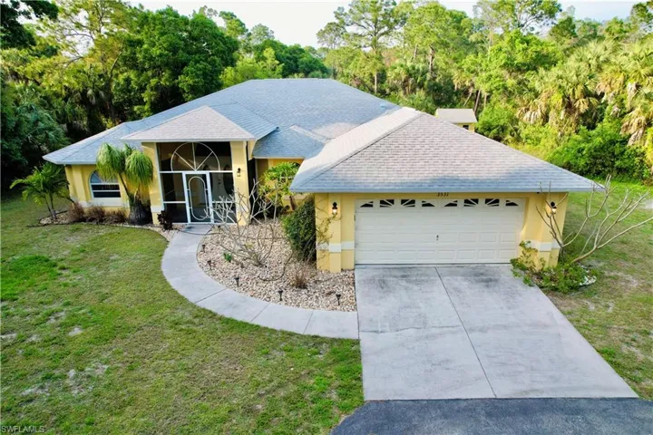 4 Bedroom 3 bathroom, Pool, and detached shed