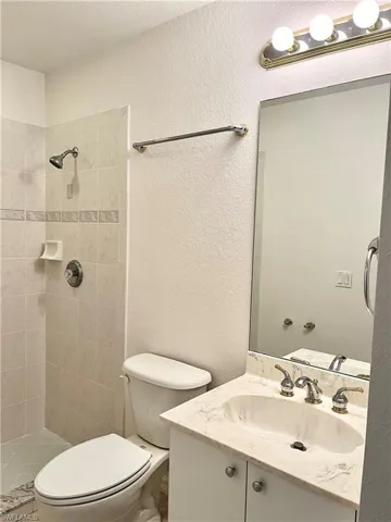 3Access to pool deck