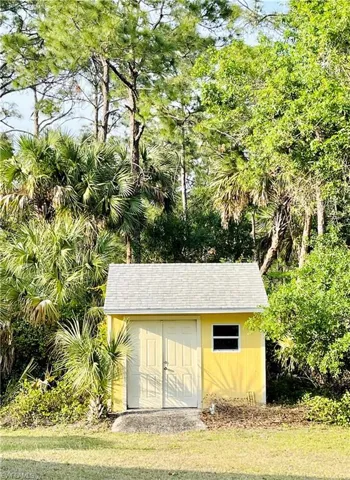Detached utility shed/pump house