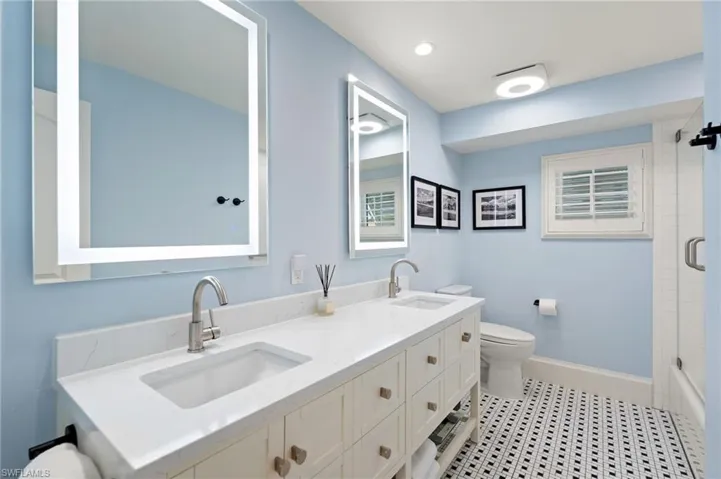 571 Neapolitan Ln, Naples, Florida 34103