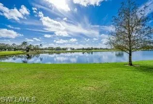 580 Avellino Isles Cir 18102, Naples, Florida 34119