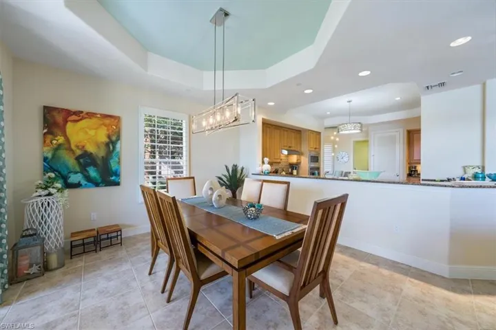 580 Avellino Isles Cir 18102, Naples, Florida 34119