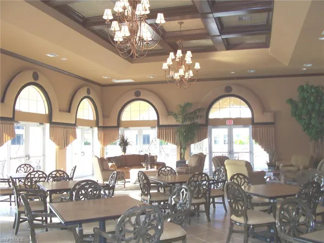 580 Avellino Isles Cir 18102, Naples, Florida 34119