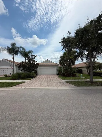 8736 Querce Ct, Naples, Florida 34114