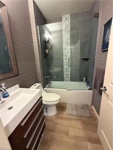8736 Querce Ct, Naples, Florida 34114