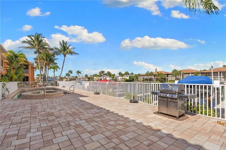 4566 SE 5th  PL, Cape Coral, FL 33904