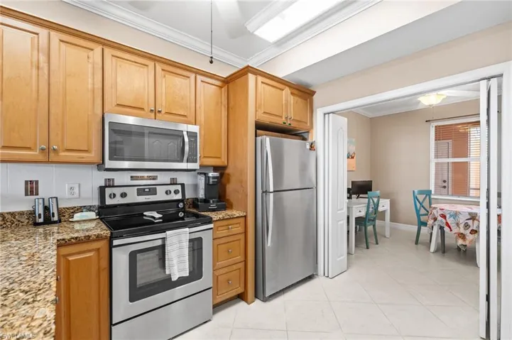 4566 SE 5th  PL, Cape Coral, FL 33904