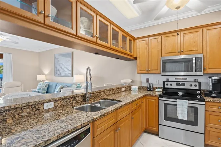 4566 SE 5th  PL, Cape Coral, FL 33904