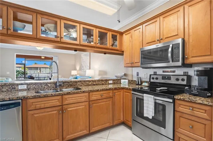 4566 SE 5th  PL, Cape Coral, FL 33904