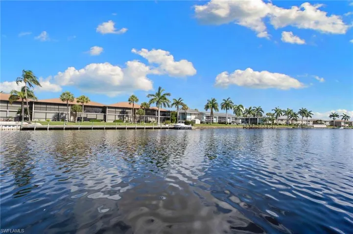 4566 SE 5th  PL, Cape Coral, FL 33904