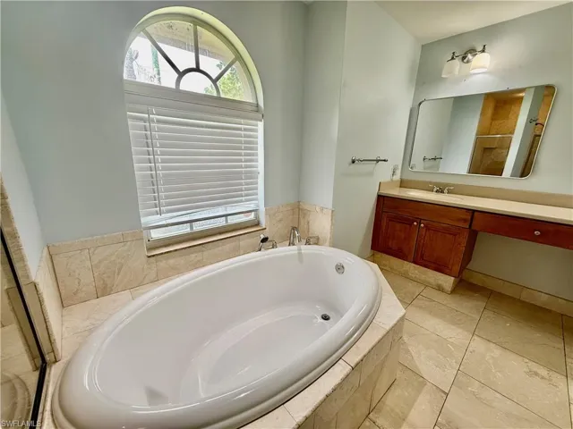 711  Sawyer  ST, Lehigh Acres, FL 33974