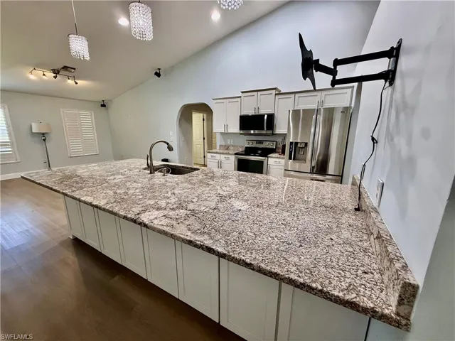 711  Sawyer  ST, Lehigh Acres, FL 33974