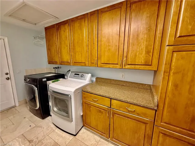 711  Sawyer  ST, Lehigh Acres, FL 33974