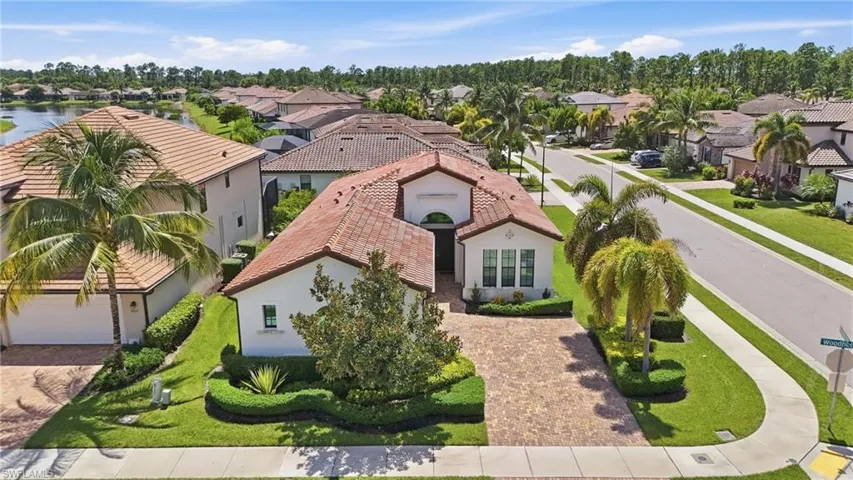9201 Woodhurst Dr, Naples, Florida 34120