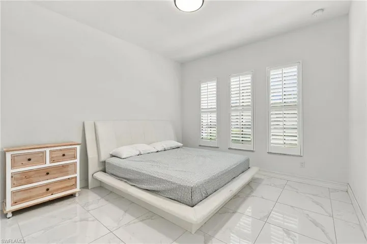 9201 Woodhurst Dr, Naples, Florida 34120