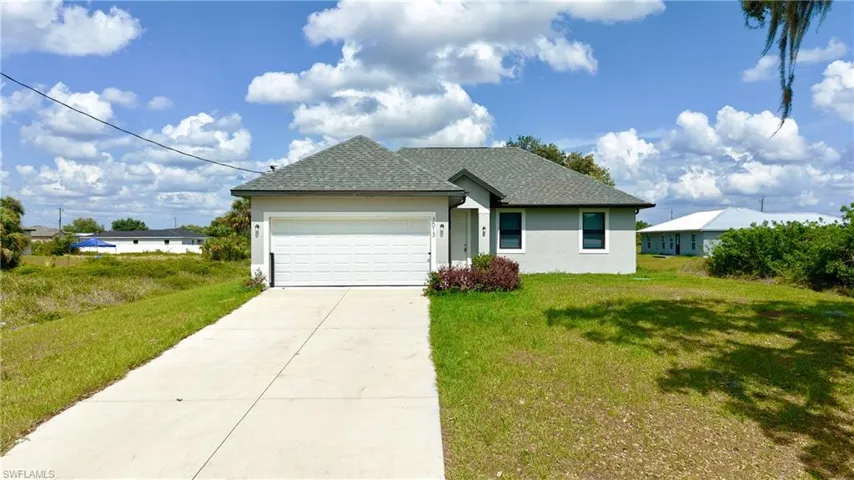 3013  Adcock  DR, Labelle, FL 33935