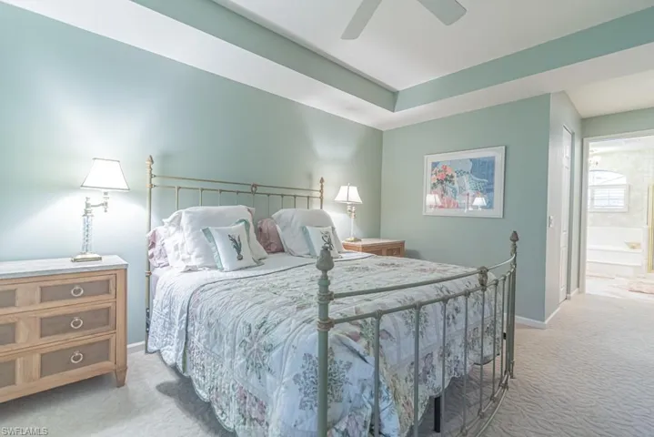 8460  Abbington  CIR, Naples, FL 34108