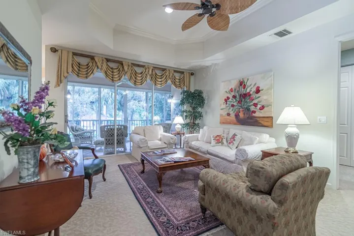 8460  Abbington  CIR, Naples, FL 34108