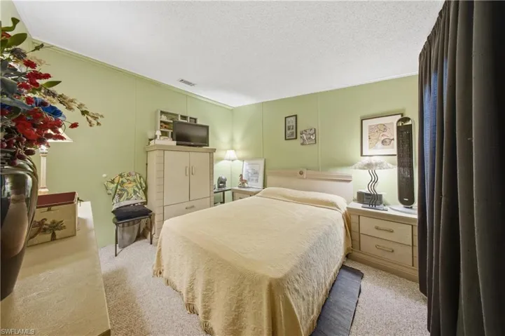 181  Chisholm  TRL, North Fort Myers, FL 33917