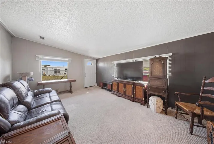 181  Chisholm  TRL, North Fort Myers, FL 33917