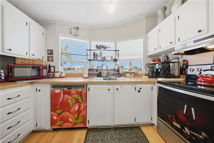 181  Chisholm  TRL, North Fort Myers, FL 33917