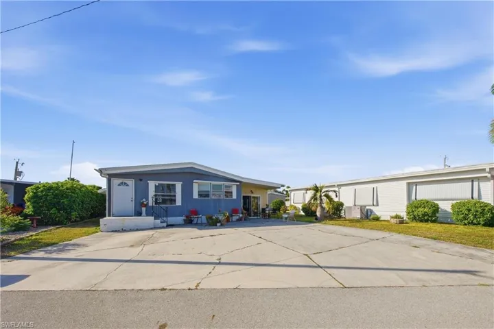 181  Chisholm  TRL, North Fort Myers, FL 33917