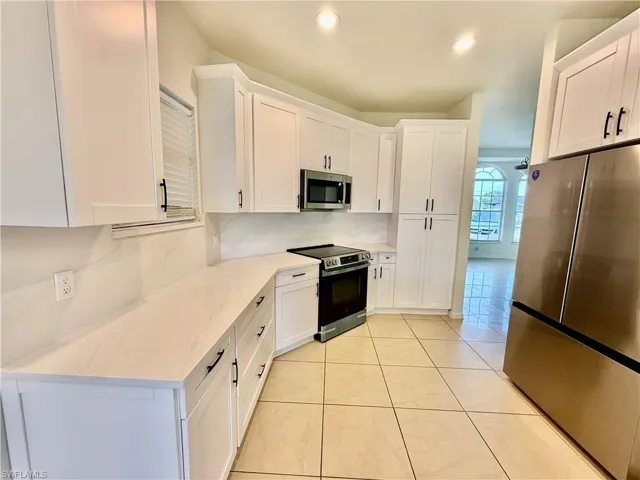 338 Pyramid Ave, Lehigh Acres, Florida 33974