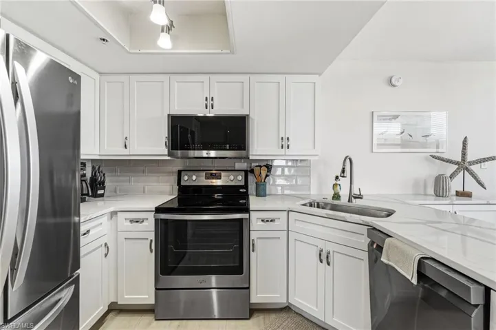 7390 Estero Blvd 404, Fort Myers Beach, Florida 33931