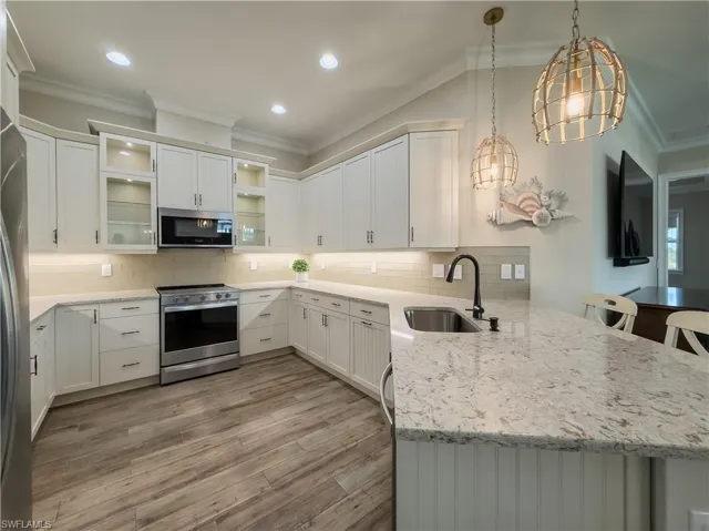 6399  NEGRIL ISLE  DR, Naples, FL 34113