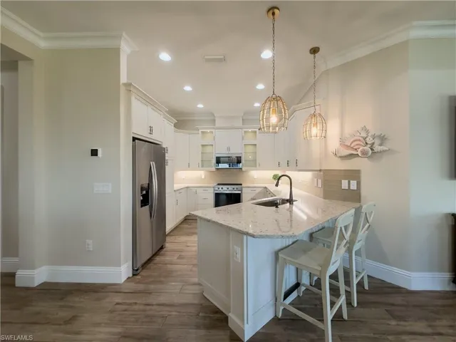 6399  NEGRIL ISLE  DR, Naples, FL 34113