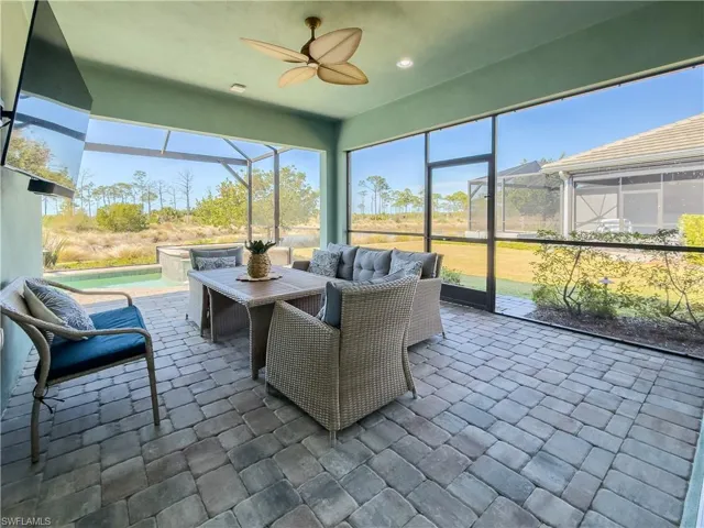 6399  NEGRIL ISLE  DR, Naples, FL 34113