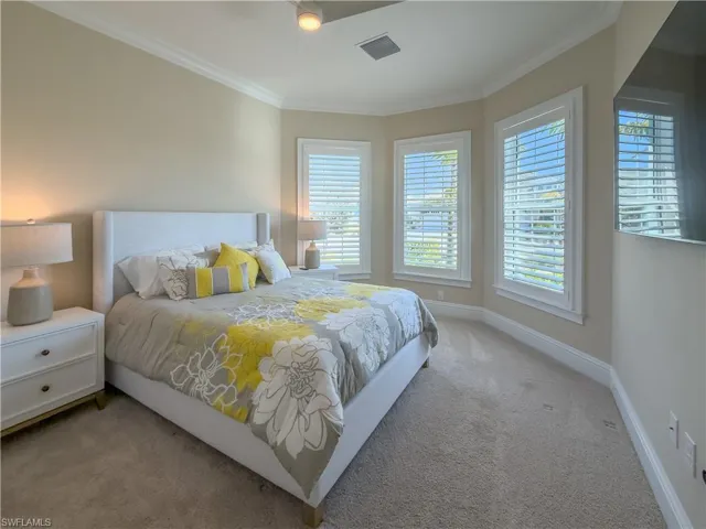 6399  NEGRIL ISLE  DR, Naples, FL 34113