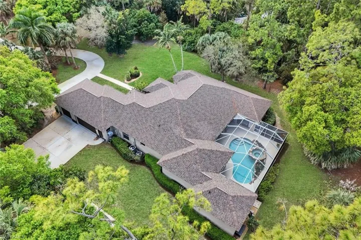 Aerial view of property and surrounding area